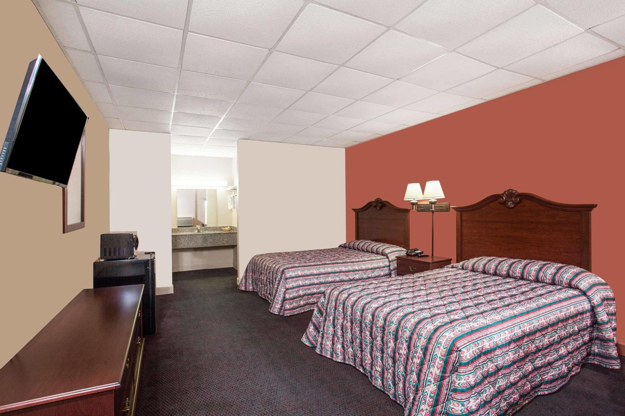 Surestay By Best Western Huntsville University Area Exterior photo